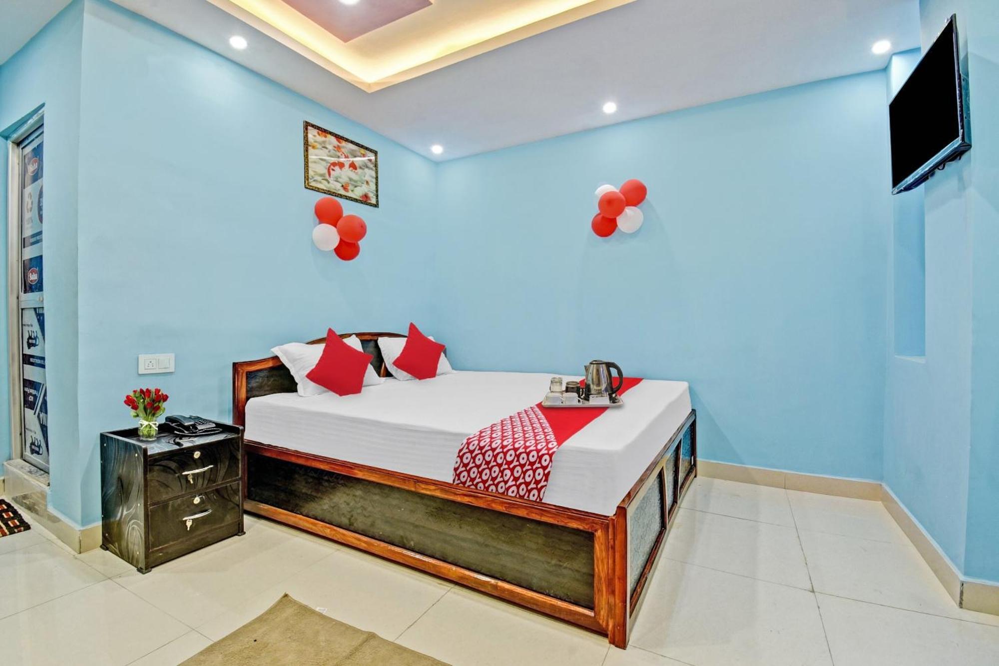 Hotel O Lotus Inn Danapur Exteriör bild